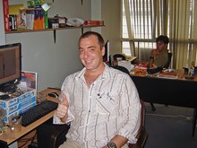 Juan Caratino, Mitarbeiter des Monats.